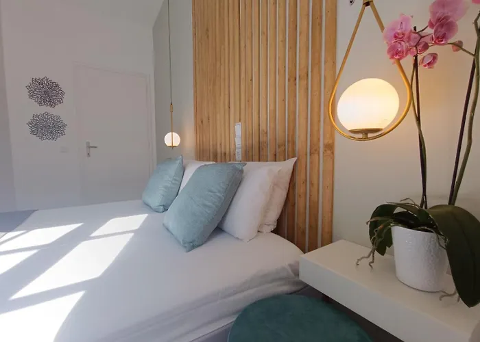 Philippos Lejlighed *